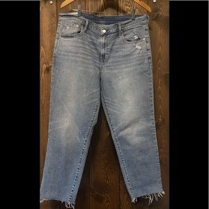 SELLING GIRLFRIEND MID RISE GAP JEANS SIZE 32| 14R